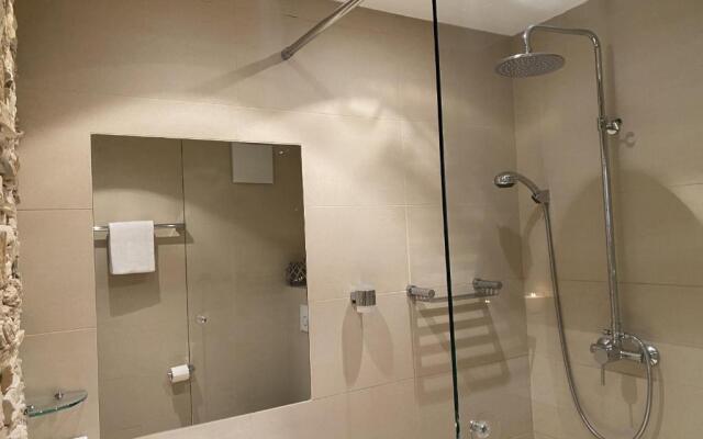Alpine Studio Apartment by AA Holiday Homes