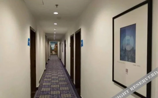 Vogue New Concept Hotel (Zhanjiang Renmin South Road)