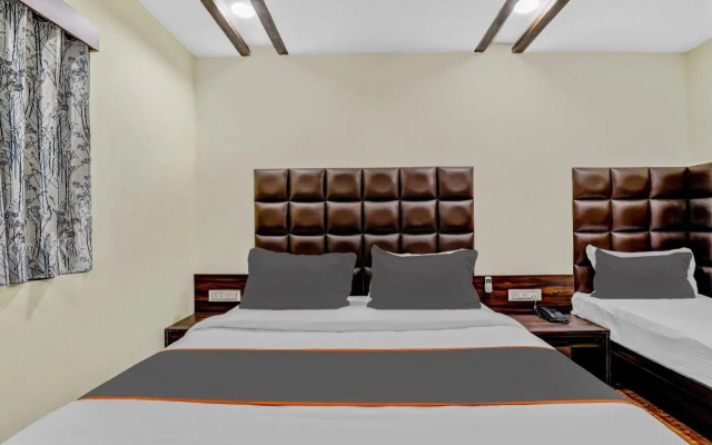 Collection O 83963 Hotel Silver Inn
