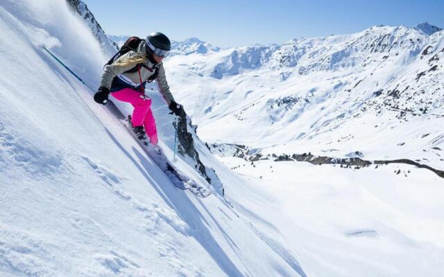 Chalet Bellecote - Capacity 28 to 34 people