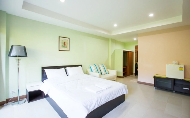 Banlanna Services Apartment