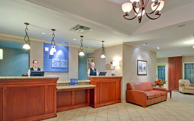 Holiday Inn Express & Suites Medicine Hat Transcanada Hwy 1 by IHG