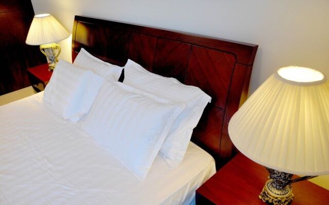 One Perfect Stay - Beauport Tower