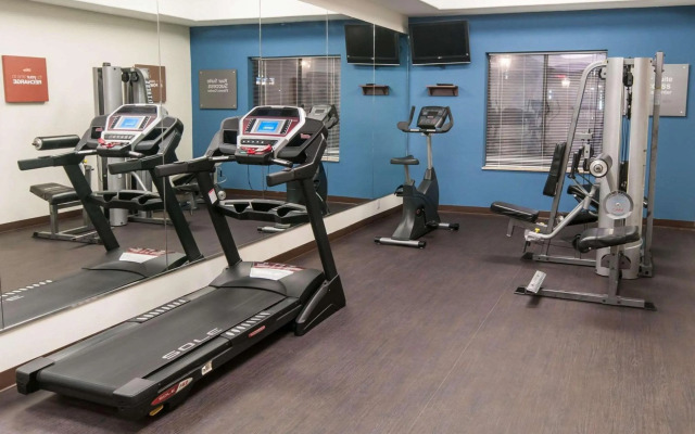 Spark by Hilton Houston Hobby Airport