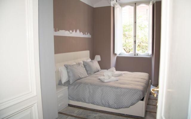 San Peter Lory's House