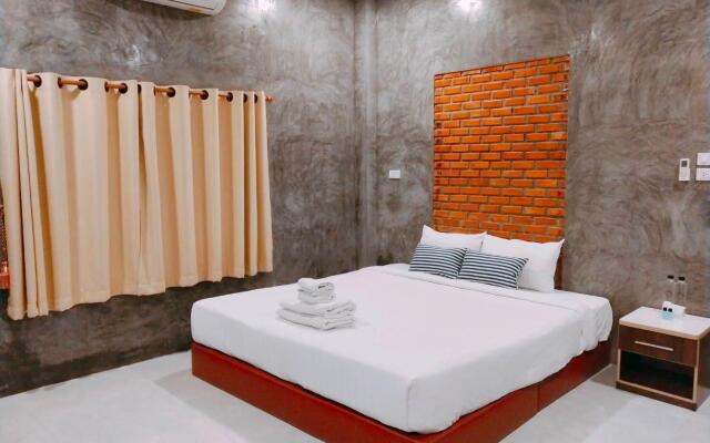 B Tel Chomthong Resort Chiang Mai