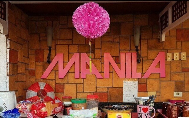 Pink Manila Hostel