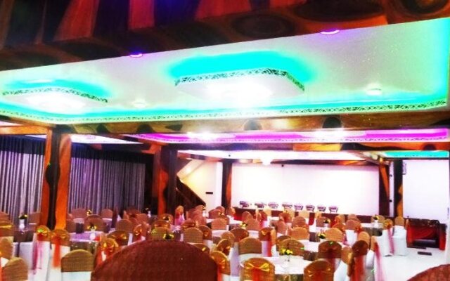 New Edison Hotel