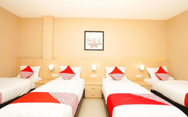 Kampoeng Kita Hotel by Oyo Rooms