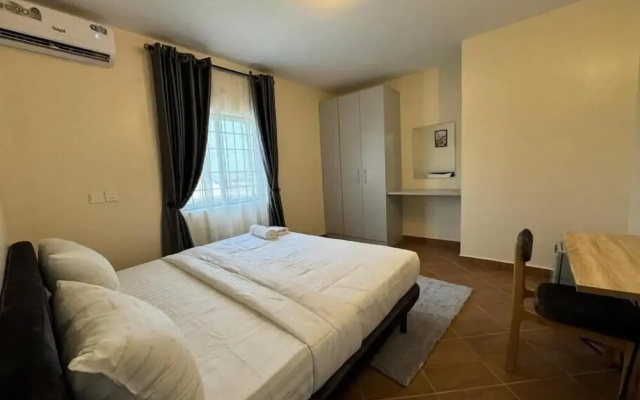 Devon's Villa and Apartment