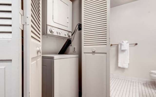 Garrison Square Apartments by Bluebird Suites