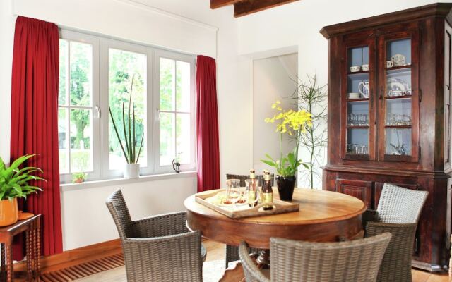 Luxurious Holiday Home in Wingene With Forest Near