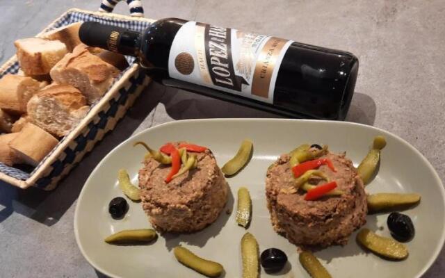 PARABISU TTIKIA "Petit Paradis"