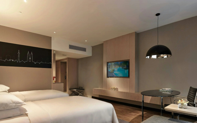 Renaissance Kuala Lumpur Hotel & Convention Centre