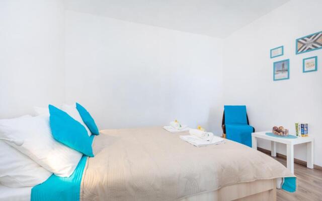 Apartmani D & J