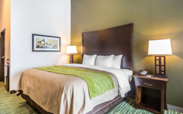 Comfort Inn & Suites
