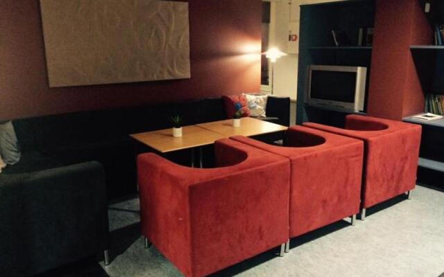 Enter St. Elisabeth Hotel