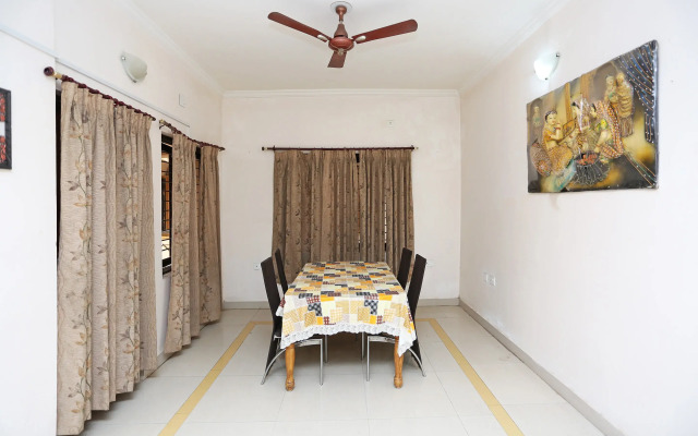 Oyo Flagship 4877 Aradhya Residency