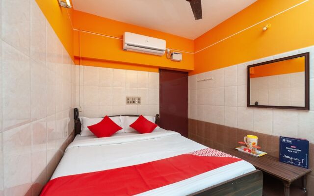 OYO 23455 Varsha Residency
