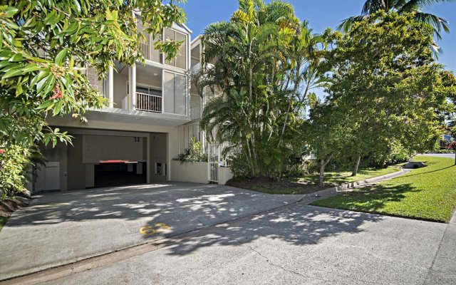 Port Douglas Apartments