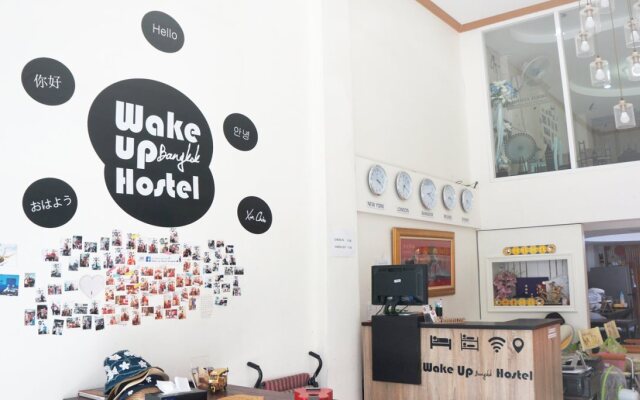 Wake Up Hostel Bangkok