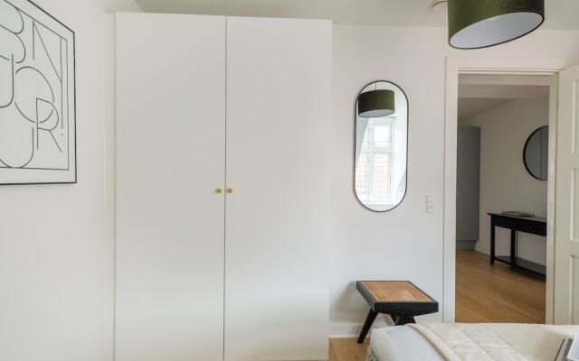 Sanders Leaves - 2bdr Apt With Shared Roof Terrace