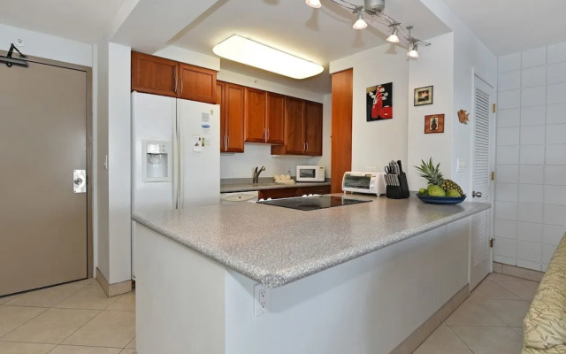 Valley Isle #905 1 Bedroom Condo by RedAwning