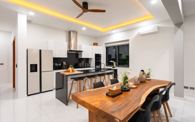 Luxury Balinese Private Pool Villa-KBR12