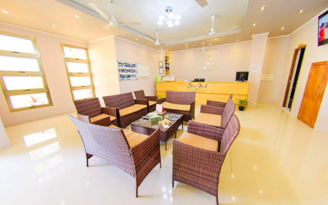 White Sand Lodge at Maafushi