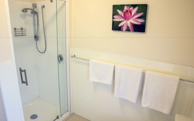 Coral Sands Apartments