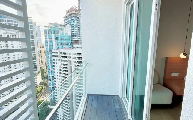 Crystal Suites At Ramada Hotel