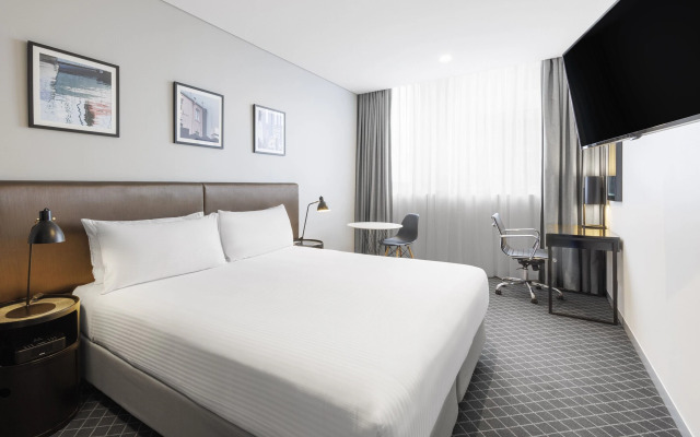 Holiday Inn & Suites Sydney Bondi Junction by IHG