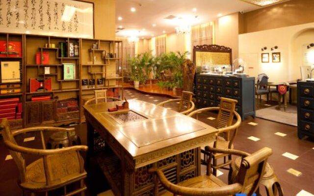 Royal Hotel