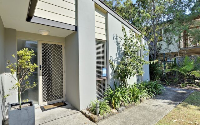 Beach House, 5 Gretel Close