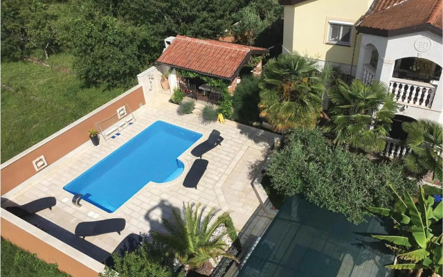 Apartment Porec 80 with Outdoor Swimmingpool