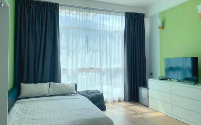 Kingston 13 @ Penang Hill