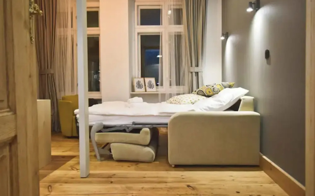 AS HOME Szewska