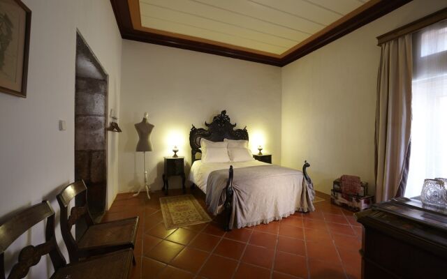 Solar da Glória ao Carmo