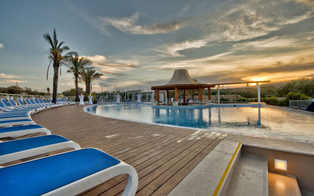 db Seabank Resort and Spa