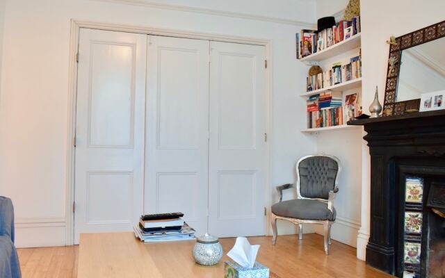 Charming 1 Bedroom Property Next to Hampstead Heath