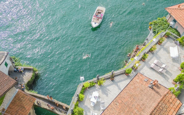 Terrace on Orrido di Nesso Waterfall by Rent all Como