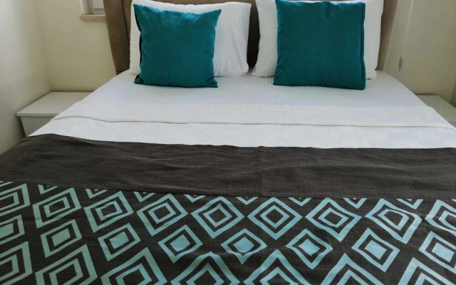 Villa Aktif 1 by Villa Life D-Lux