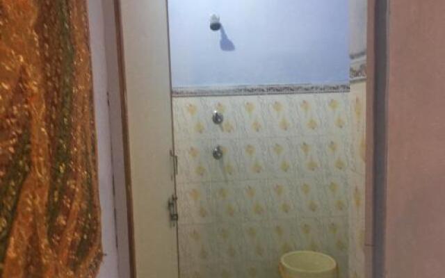 saffron guest house & hostel