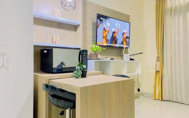 Good and Warm 1BR Apartment at Pejaten Park Residence
