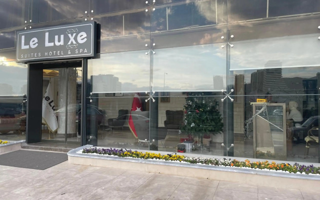 Le Luxe suites hotel & SPA