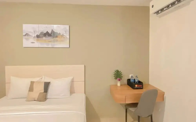 New And Modern Look Studio Room At Apartment Bassura City