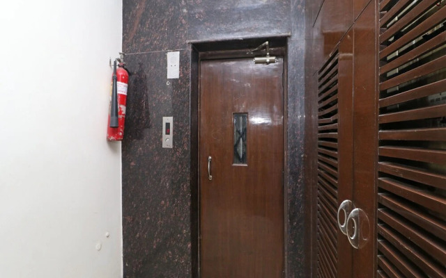 OYO 14705 Hotel India Palace