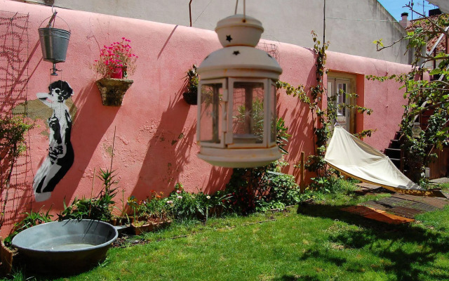 Alfama Patio Hostel