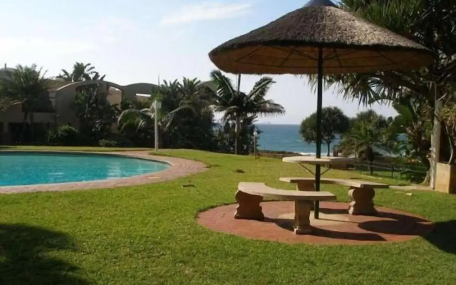 16 Mallorca Umdloti beach front Magic