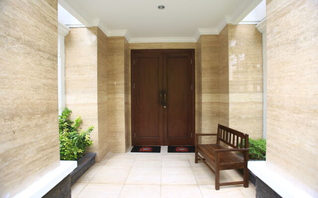 RedDoorz @ Pondok Indah 2